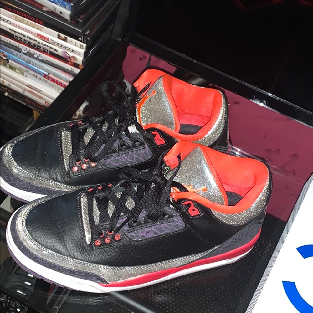 Jordan 3 Retro Crimson